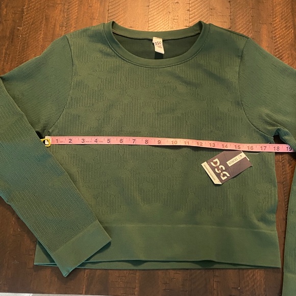 NWT dark green Momentum Seamless top, Dick's Sporting Goods (DSG), size XXL. - Picture 6 of 9